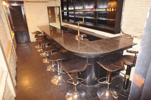 心斎橋筋2丁目 日宝ファインプラザ 2階bar居抜き店舗 6坪 貸店舗 大阪市中央区心斎橋筋2丁目3 5 サン アクトのブログ