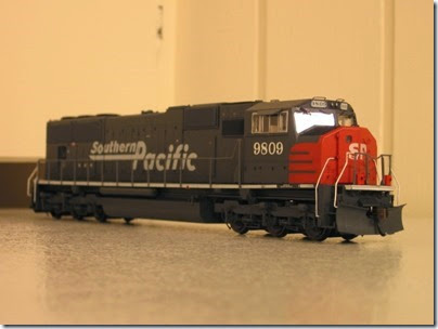 IMG_0725 Athearn Genesis SD70M Southern Pacific #9809