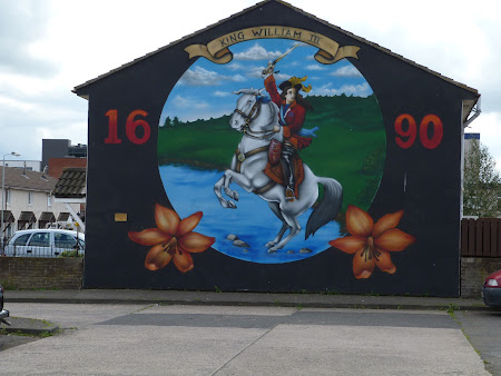 Imagini Irlanda de Nord: pictura cu murala cu Regele William III in Belfast