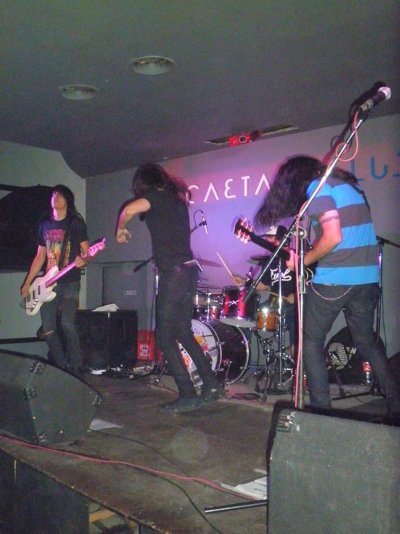 [556236_276912619060885_100002264477936_631860_1844543361_n%255B4%255D.jpg]