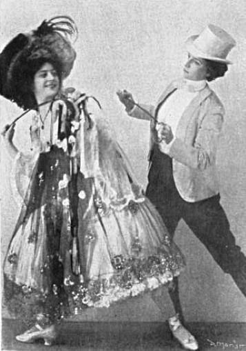 [Casino-de-Paris.4-Las-Pastors-Bailar%255B2%255D.jpg]