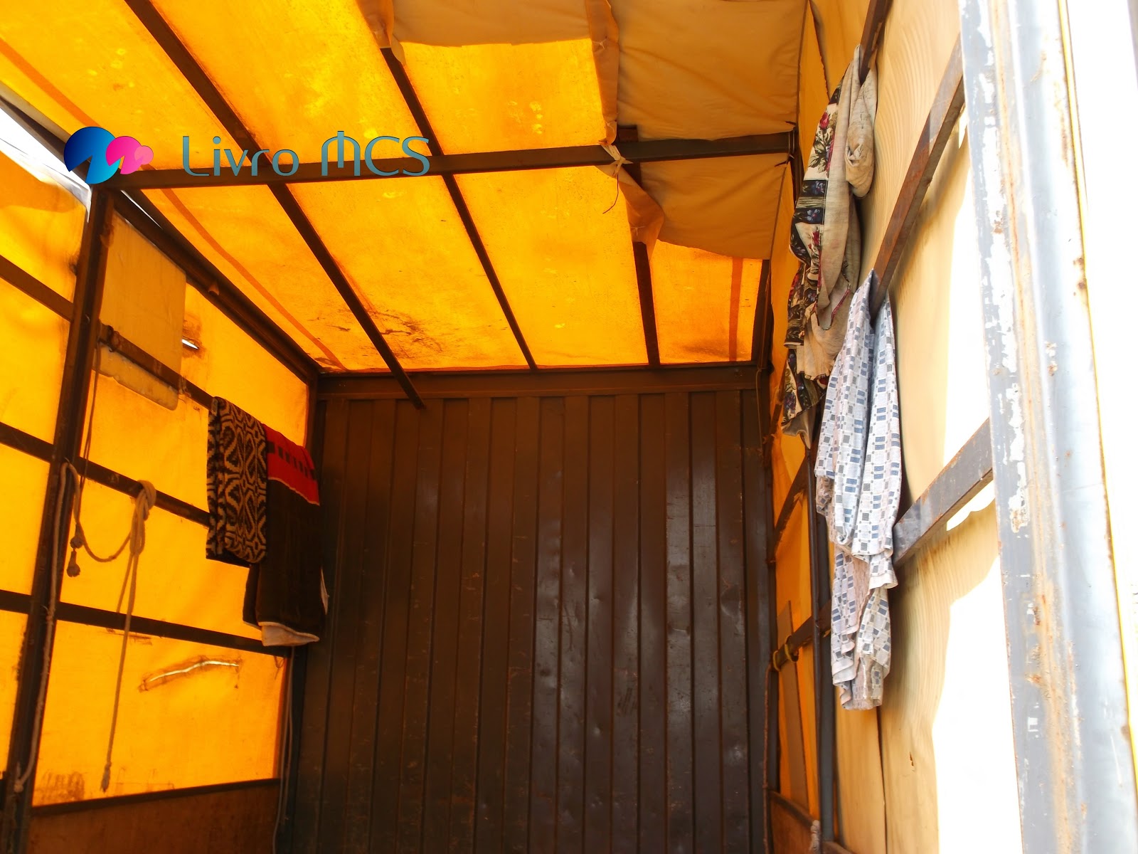 [Blog%2520Gazeta%2520de%2520Espinho001Livro%2520MCS%255B2%255D.jpg]