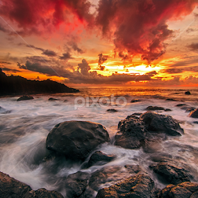prasi by Raung Binaia - Landscapes Waterscapes