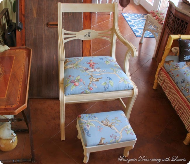 AS Old White Painted Chair