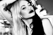 Porcelain Black
