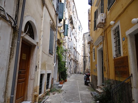 18. Strazile din Corfu.JPG