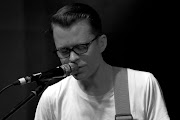 Tom Vek