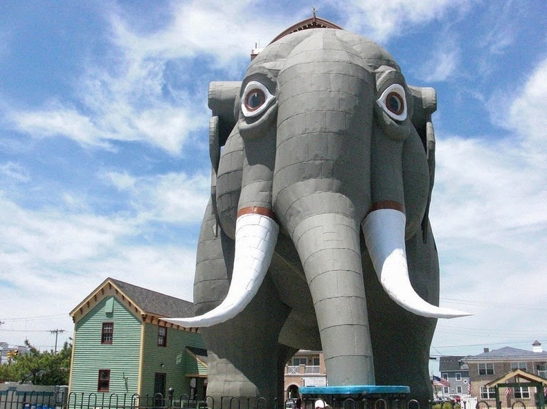 lucy-the-elephant-2