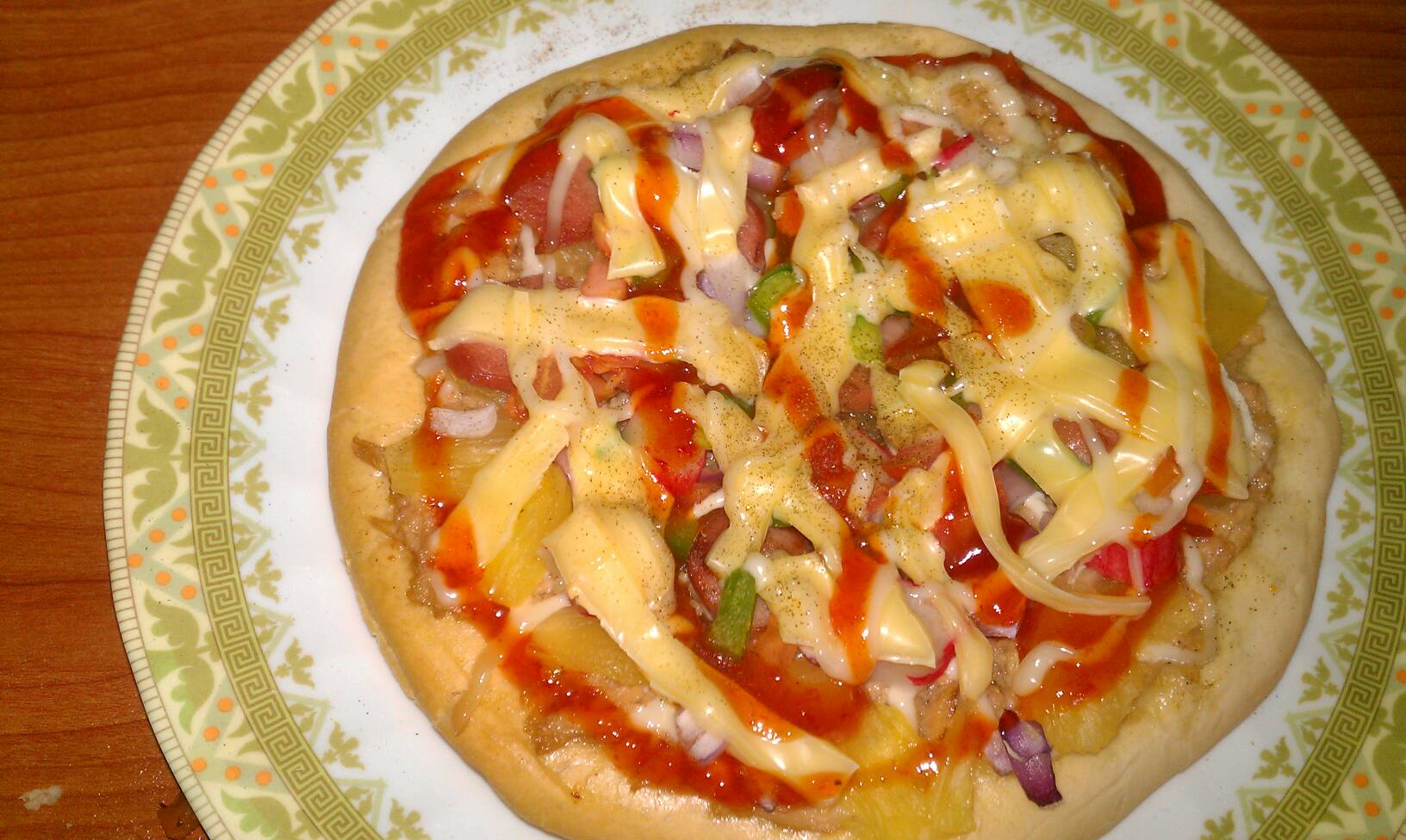 Saya simpan resipi di sini ;): Pizza Tuna Seafood