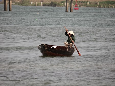 07. Cu barca in Hoian.JPG