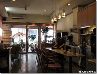 台南Halhali哈拉里咖啡專櫃中正店-餐廳內的一隅。