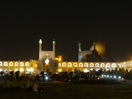10. Imam Square by night.JPG