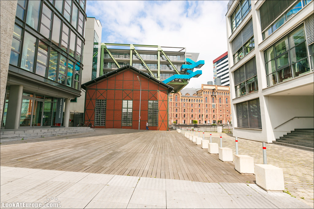 LookAteurope.com: Евротур. Архитектурный зоопарк Дюссельдорфа