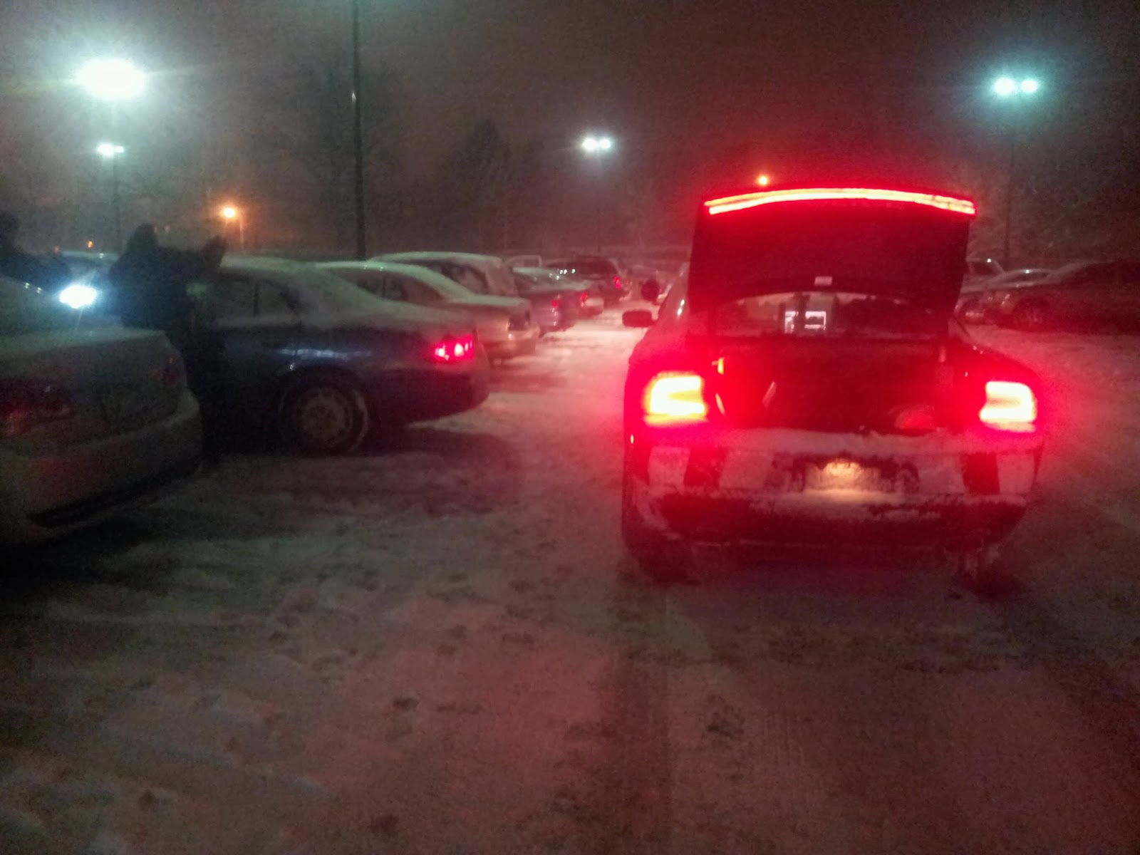 Team$exy: LOCKED MY CAR KEYS IN THE CAR