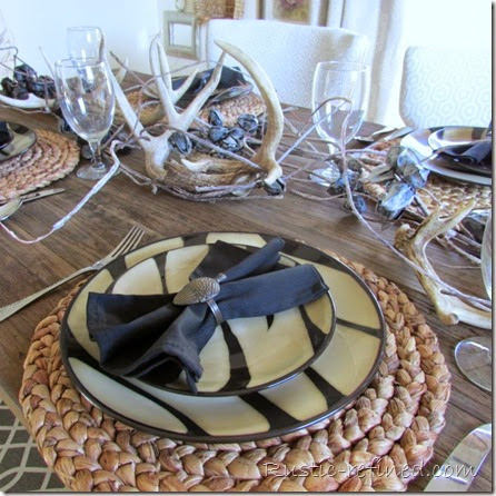 Antlers and animal print on any table gives a rustic touch
