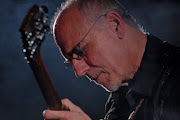 Larry Carlton