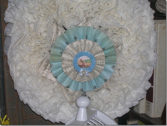 friendshare and spring decorating rag wreath 027
