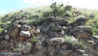 Restos de muralla - Castro de Turbil - Beire