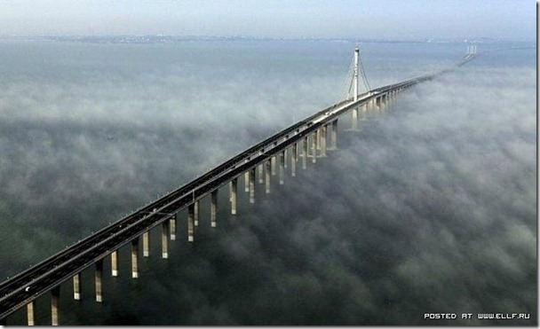 位於山東半島與遼東半島的跨海大橋，是全球最長的海橋，約有 42 公里.