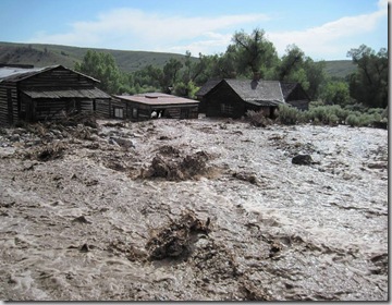 dil_ban_during_flood_taken_from_Bannack_association_facebook_page