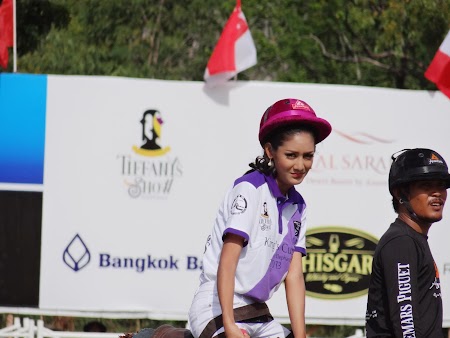 20. Ladyboy Thailanda.JPG