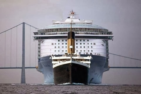 MS Allure of the Seas vs Titanic