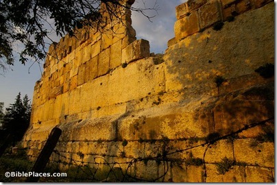Baalbek, Jupiter Temple western wall trilithon, adr090511208