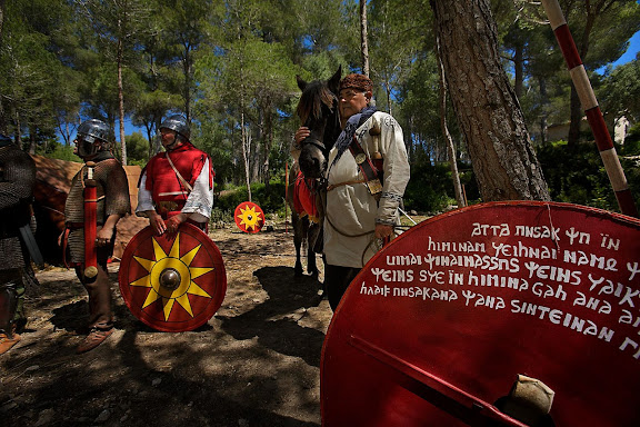 QUID VIDISTI, FRUMENTARIE? Que has vist, espia? Legio I Germànica (Tarragona) Tàrraco Viva, el festival romà de Tarragona. Tarragona, Tarragonès, Tarragona