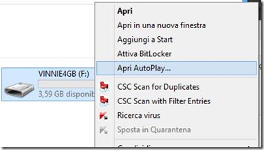 Opzione Apri AutoPlay menu contestuale unità USB