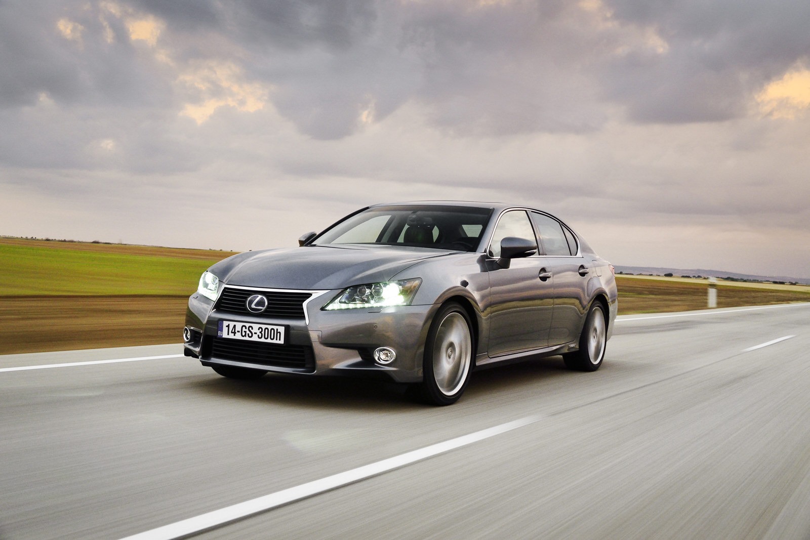 [Lexus-GS-300h-57%255B2%255D.jpg]