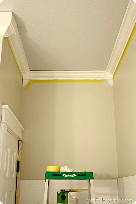 painting crown molding
