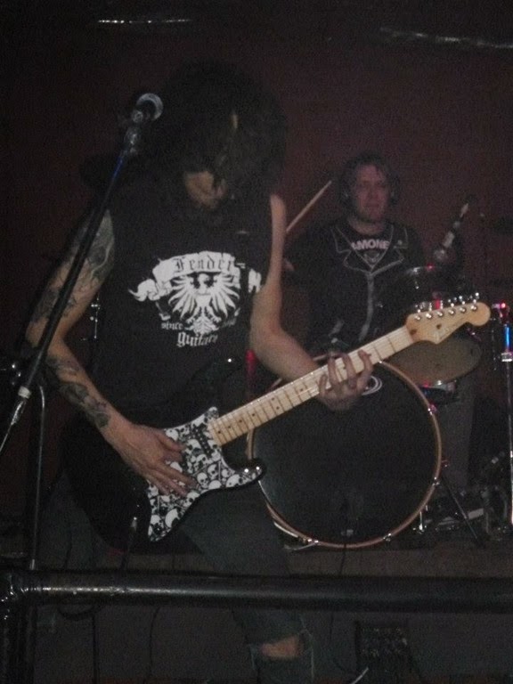 [999038_10201323691235109_739493265_n%255B2%255D.jpg]