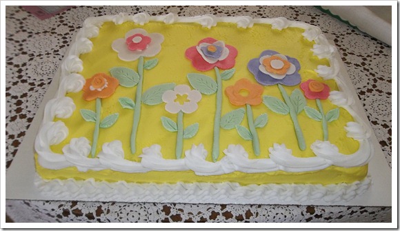gum paste flower cake 012