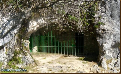 Cueva de Covalanas - Ramales de la Victoria