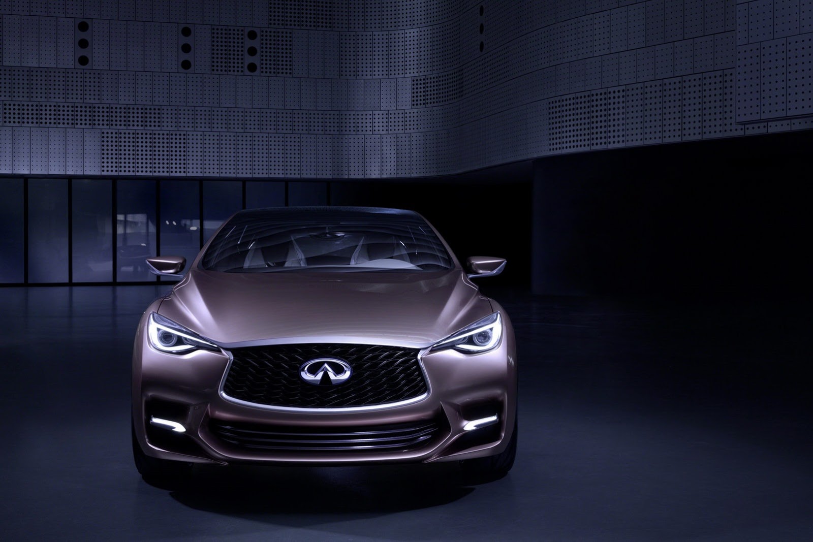 [Infiniti-Q30-Concept-43%255B2%255D.jpg]