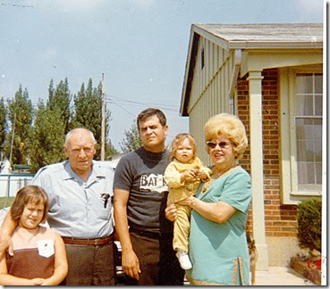 Wendy,GrandpaWeibel,Bill,Tammy,&Grandma Weibelca197108-28-14a