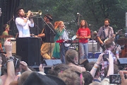 Edward Sharpe & The Magnetic Zeros