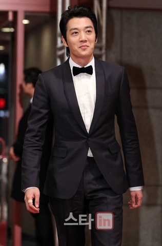 [KimRaeWon12.jpg]