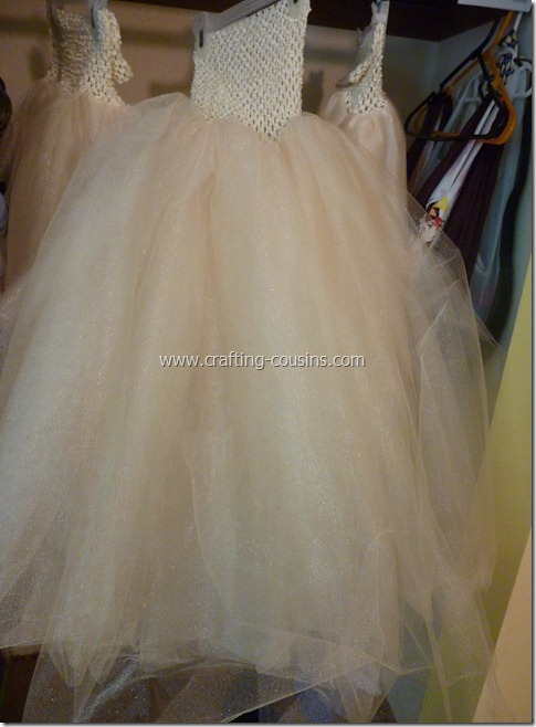 Tulle flower girl dress tutorial from the Crafty Cousins (21)