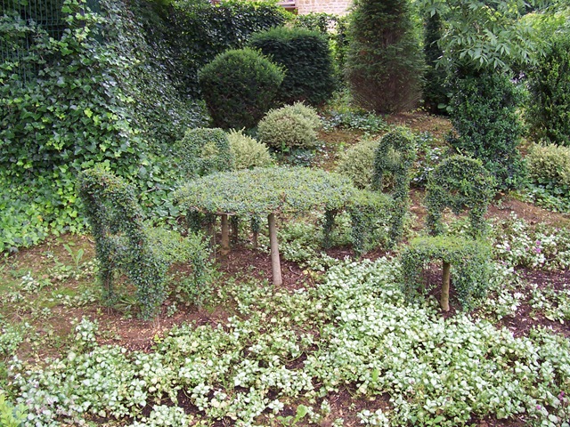[2005.07.030262.jpg]