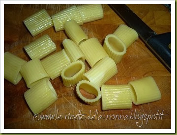 Stuzzichini di pasta con salsa tonnata e patè di carciofi (2)