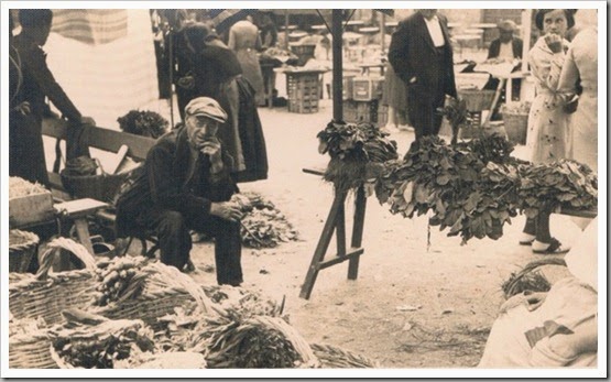 1930 Vendedor del mercado. Lugar desconocido. Ca. 1930