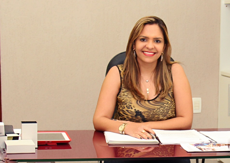 [LUANA%2520BRUNO%2520QUER%2520CHEGAR%2520AOS%252030%2525%2520DE%2520AUMENTO%2520PARA%2520A%2520CATEGORIA%255B4%255D.jpg]
