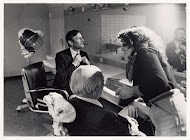 Van Agt en Den Uyl in de schminkkamer