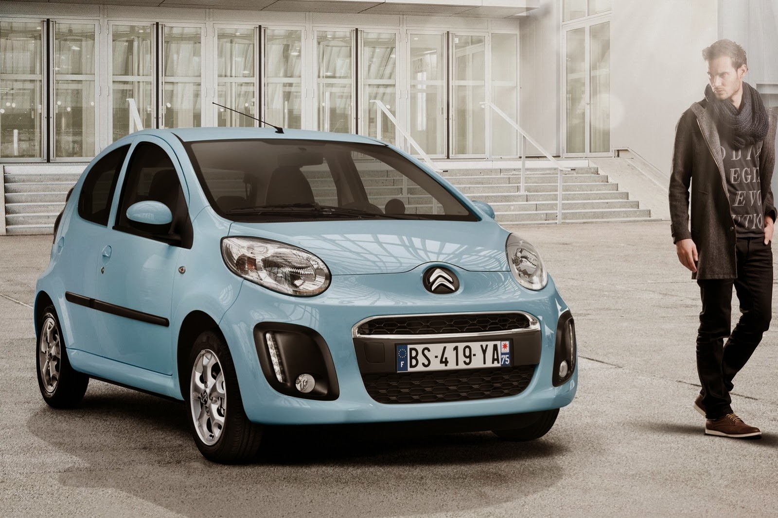 [2012-Citroen-C1-2%255B2%255D.jpg]