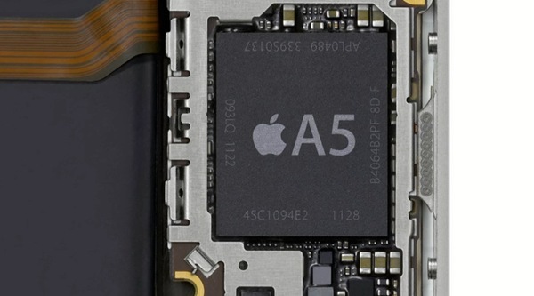iPhone4S 採用了和 iPad2 同等級的雙核心 A5 晶片