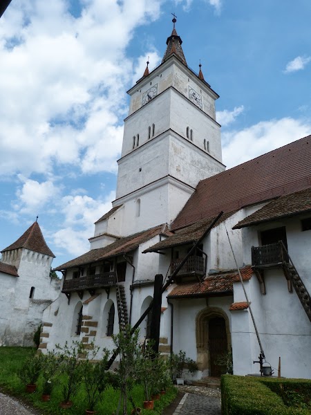 Fortificatii sasesti in Transilvania: Turla bisericii Harman