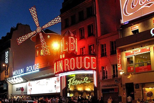 [Moulin_rouge_at_midnight%255B6%255D.jpg]