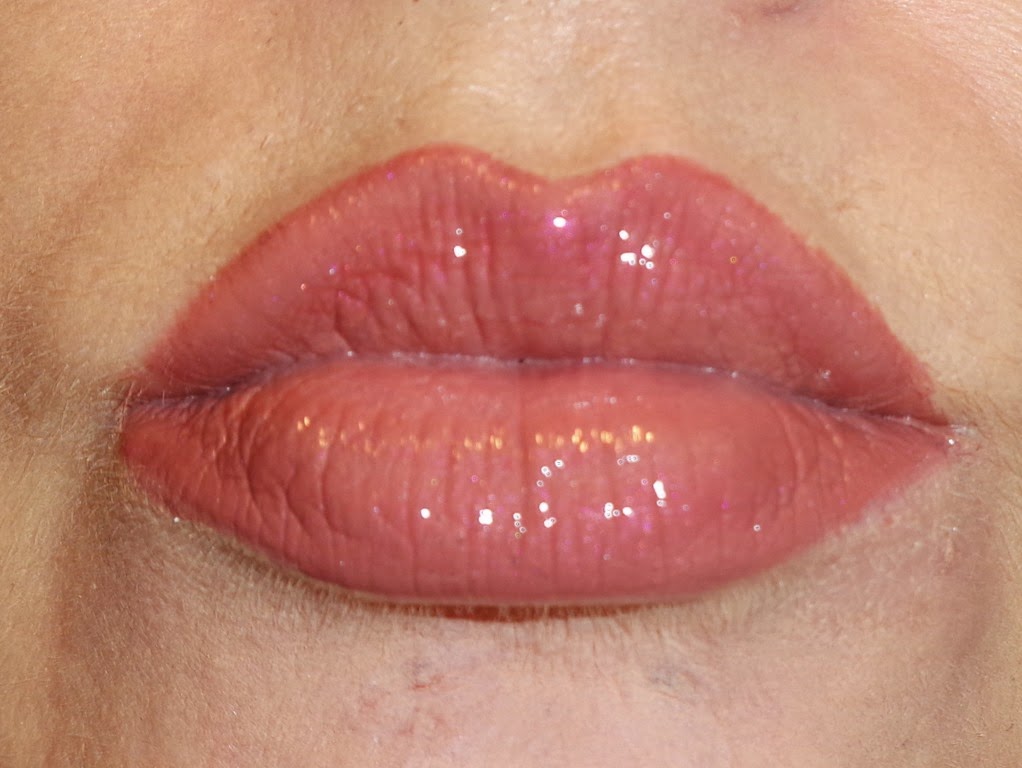 [lip%2520look%2520wearing%2520Urban%2520Decay%2520Naked%2520On%2520The%2520Run%2520lipgloss%2520in%2520Sesso%255B5%255D.jpg]