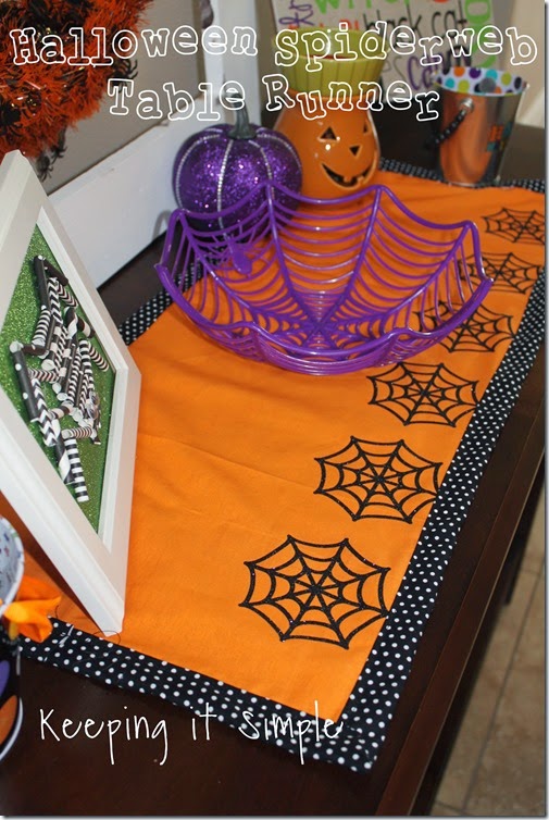 Halloween-spiderweb-table-runner